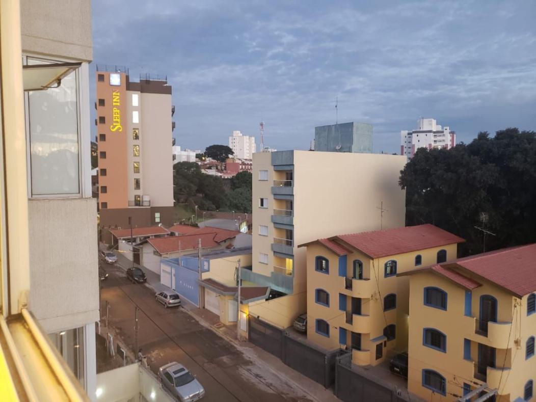 Spot Residence Sao Carlos 700M Da Usp Zewnętrze zdjęcie